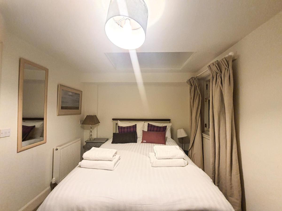 Edinburgh 2-Bedroom Cottage With Parking - Ground Floor Exterior photo