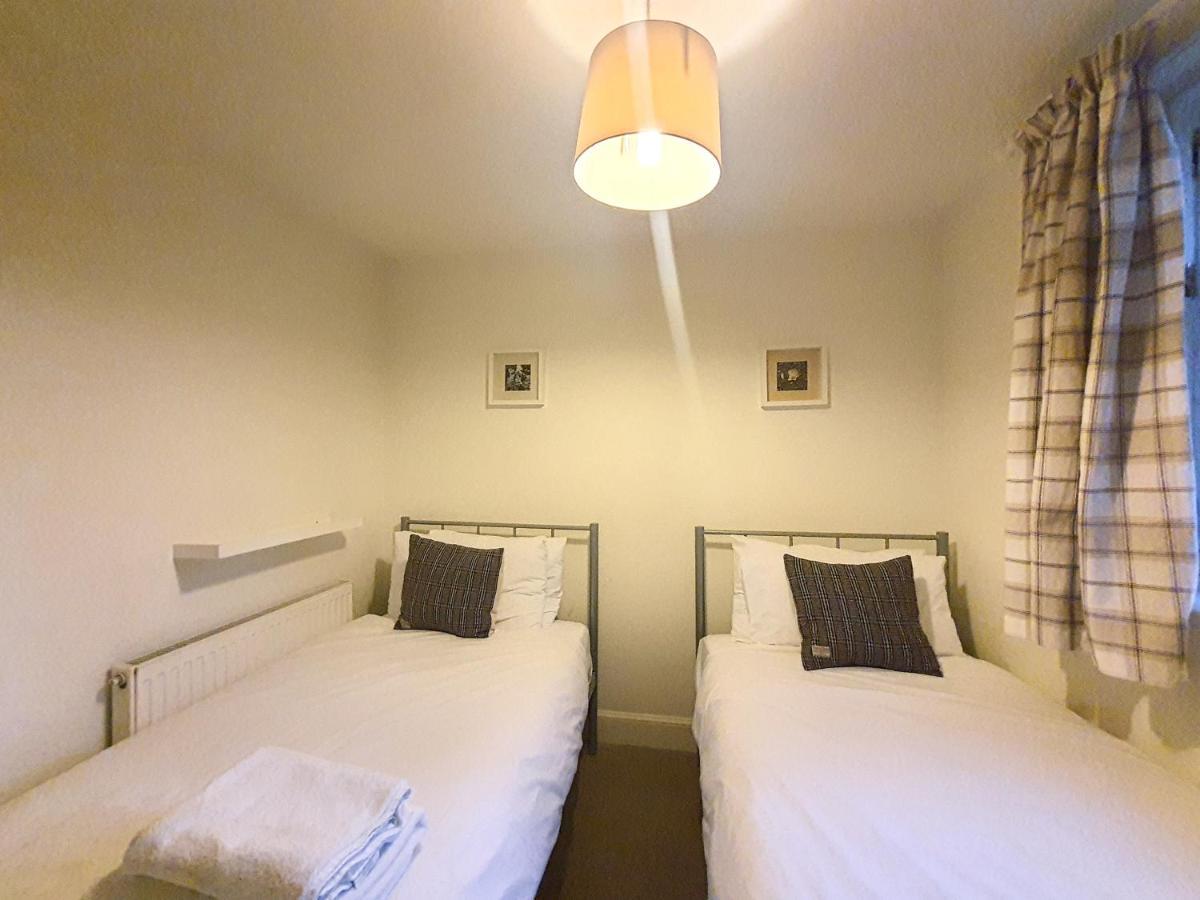 Edinburgh 2-Bedroom Cottage With Parking - Ground Floor Exterior photo