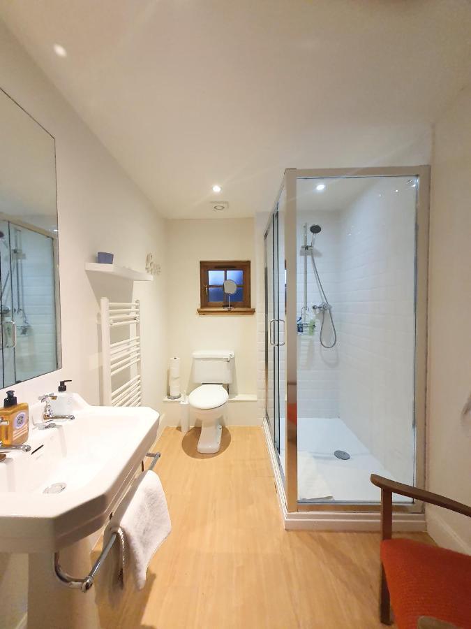 Edinburgh 2-Bedroom Cottage With Parking - Ground Floor Exterior photo