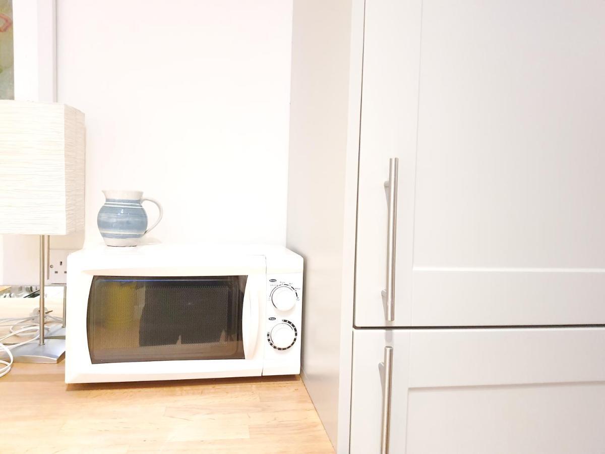 Edinburgh 2-Bedroom Cottage With Parking - Ground Floor Exterior photo