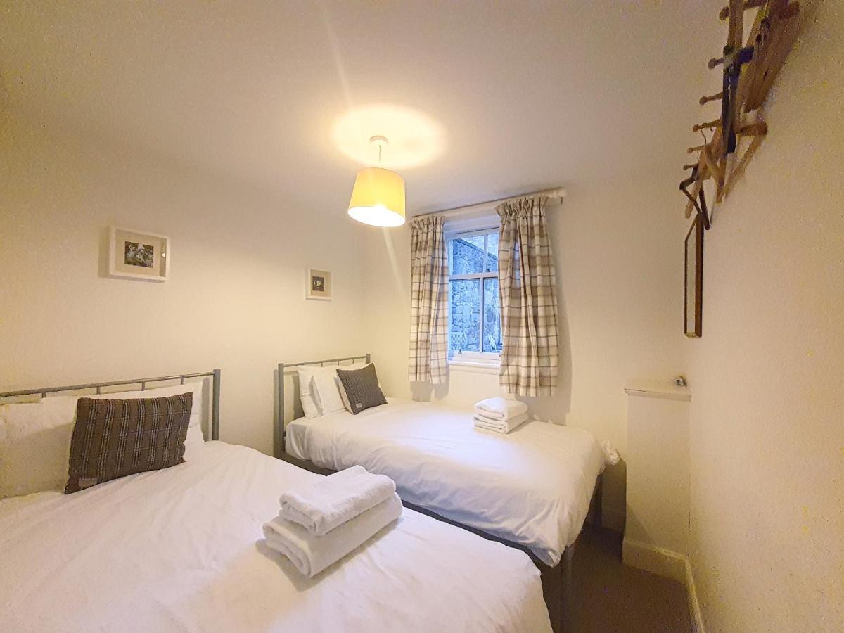 Edinburgh 2-Bedroom Cottage With Parking - Ground Floor Exterior photo